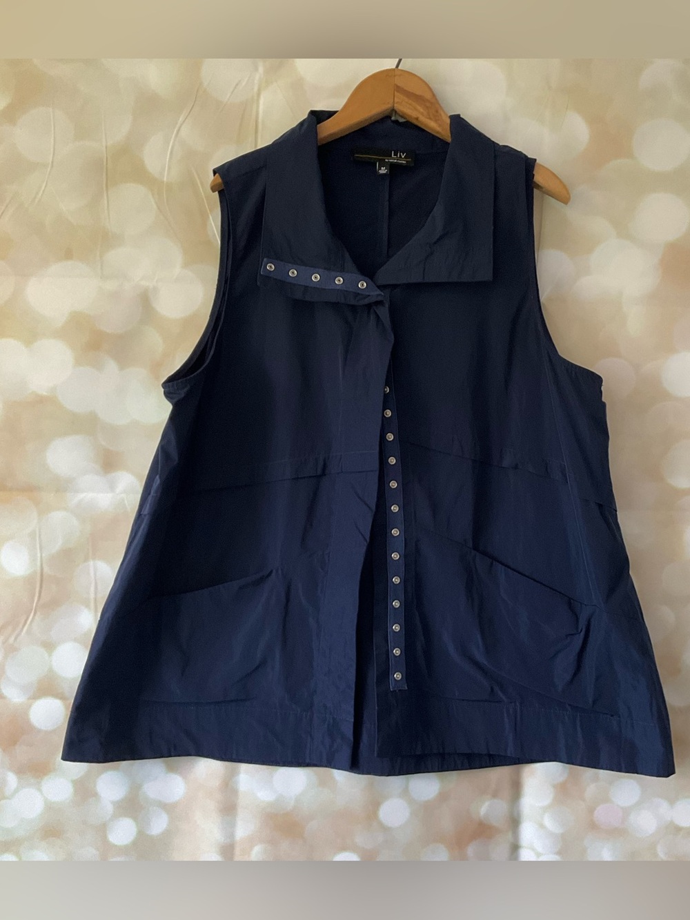 Liv by Habitat Wind Breaker Snap Down Vest